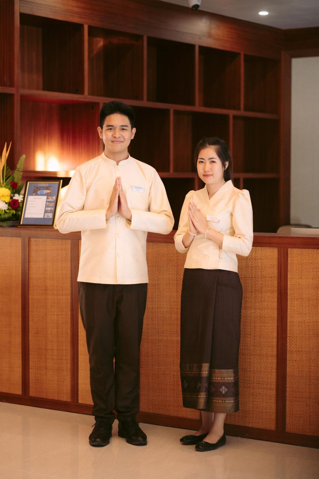 Choasis Hotel-루앙프라방 외부 사진